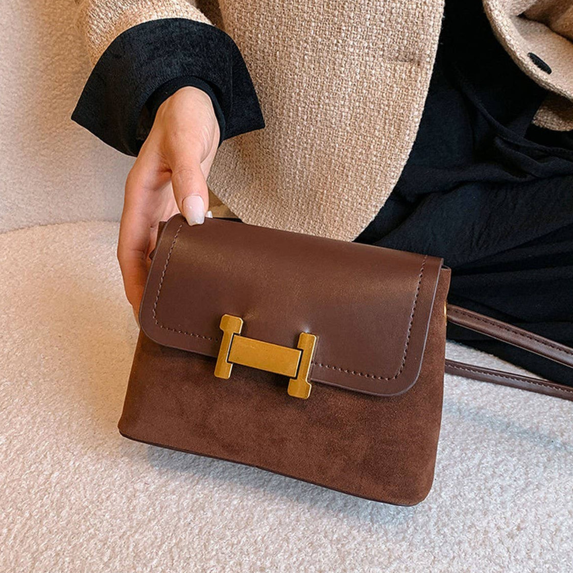 Classic Brown Crossbody Bag with Gold Clasp