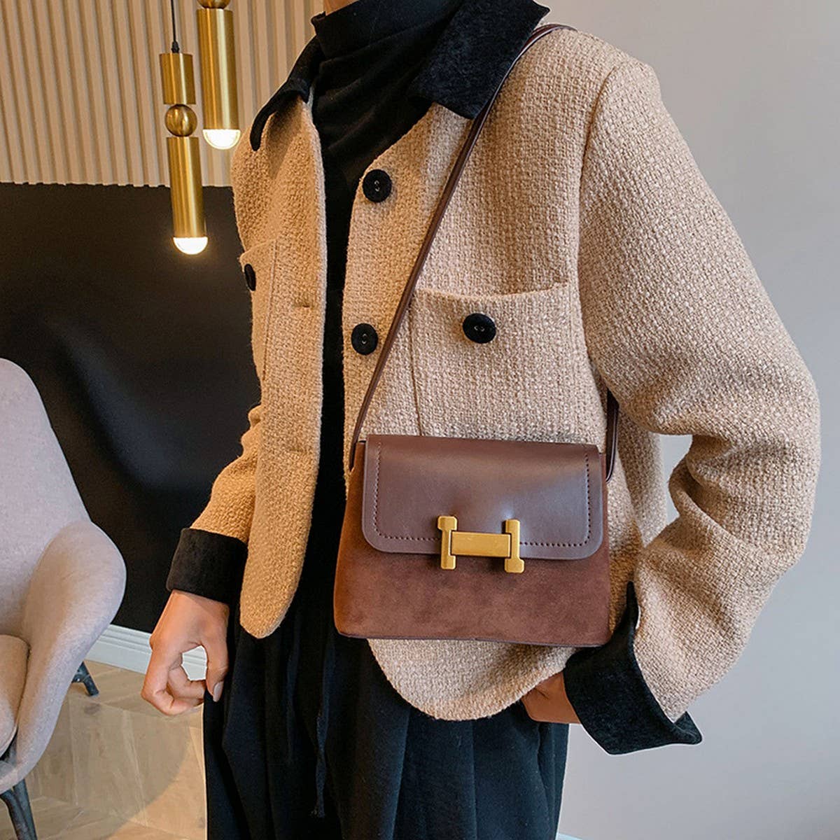 Classic Brown Crossbody Bag with Gold Clasp